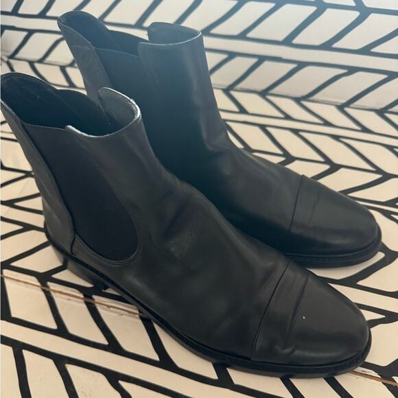 Stuart Weitzman Men’s Gobi black leather ankle boot size 10 - Picture 5 of 10